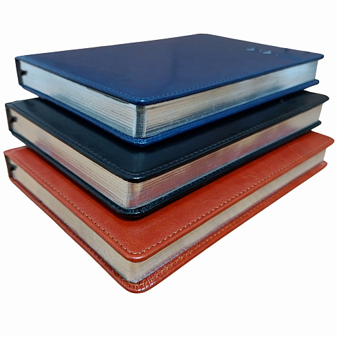 Ежедневник А5 полудат.черный 3707